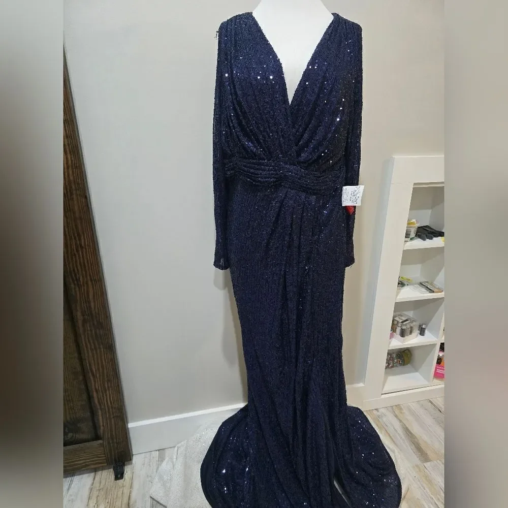 Mac Duggal 26490 Sequined Long Sleeve Gown NWOT size 16 Midnight Blue